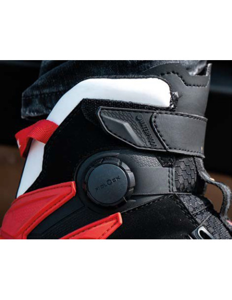 Ghete moto Roadster barbati All Season Ixon model Bull 2 WP MS culoare: negru/alb/rosu (100% waterproof)