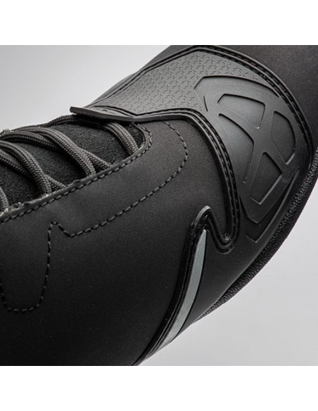 Ghete moto Roadster femei All Season Ixon model Gambler LS culoare: negru
