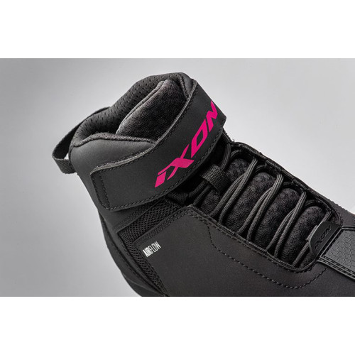 Ghete moto Roadster femei All Season Ixon model Gambler LS culoare: negru/fuchsia (roz) 2