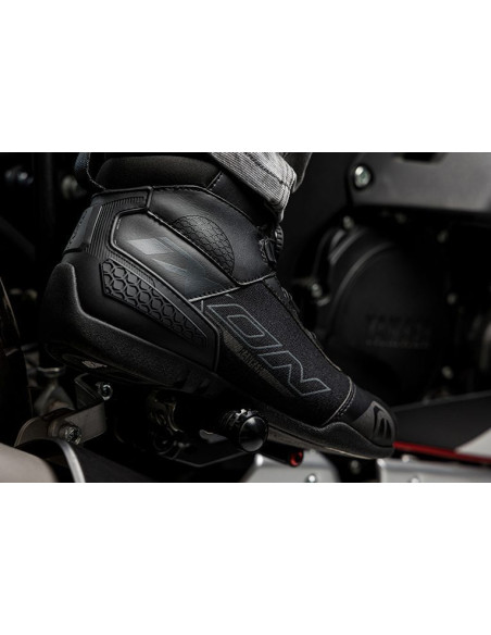 Ghete moto Roadster barbati All season Ixon model Ranker MS culoare: negru