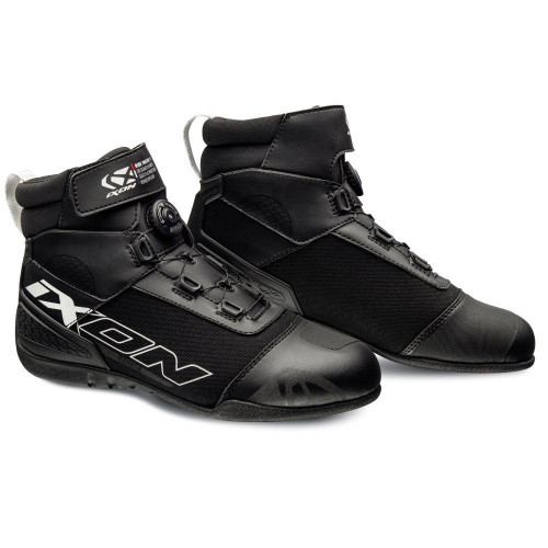 Ghete moto Roadster barbati all season Ixon model Ranker MS culoare: negru/alb