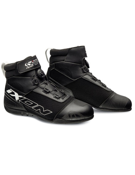Ghete moto Roadster barbati all season Ixon model Ranker MS culoare: negru/alb