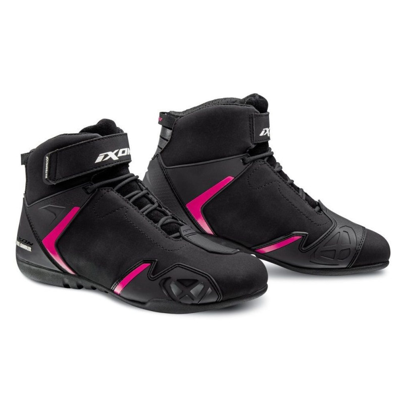 Ghete moto Roadster femei All Season Ixon model Gambler WP LS culoare: negru/fuchsia (roz) (100% waterproof)