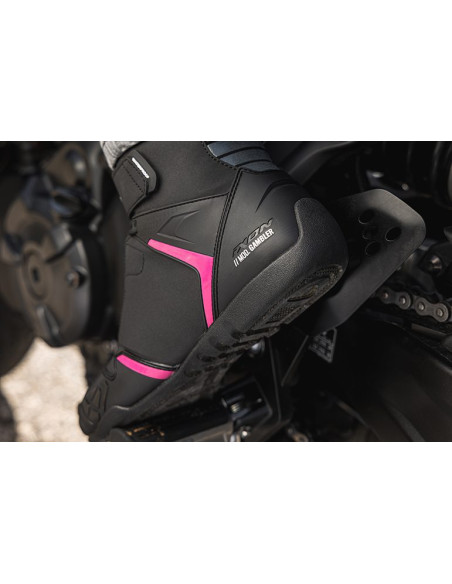 Ghete moto Roadster femei All Season Ixon model Gambler WP LS culoare: negru/fuchsia (roz) (100% waterproof)