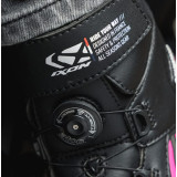 Ghete moto Roadster femei All season Ixon model Ranker WP LS culoare: negru/alb/fuchsia (roz) (100% waterproof)