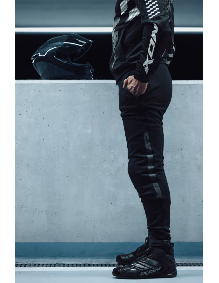 Pantaloni motociclete barbati Urban/Roadster Ixon vara model Adonis MS culoare: negru