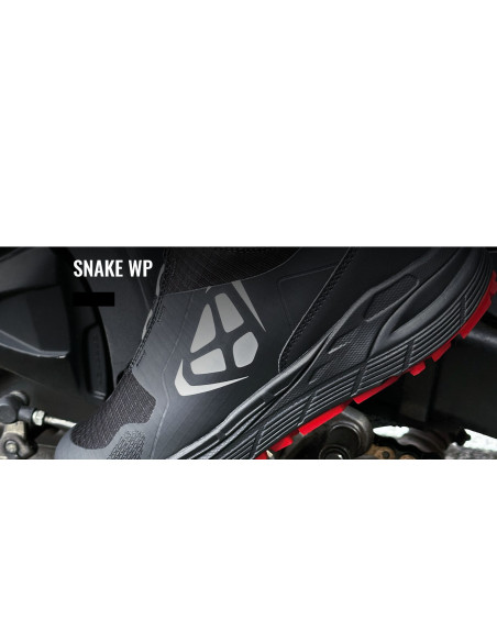 Ghete moto Urban/Adventure barbati All Season Ixon model Snake WP MS culoare: negru/alb/rosu