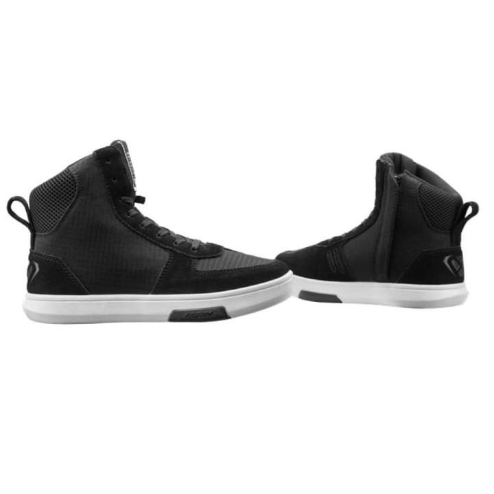 Ghete moto Urban femei vara Ixon model Ghost Air LS culoare: negru/alb